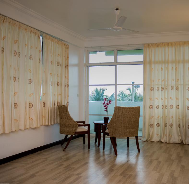 Rivers Beach & Spa Hulhumale Ngoại thất bức ảnh